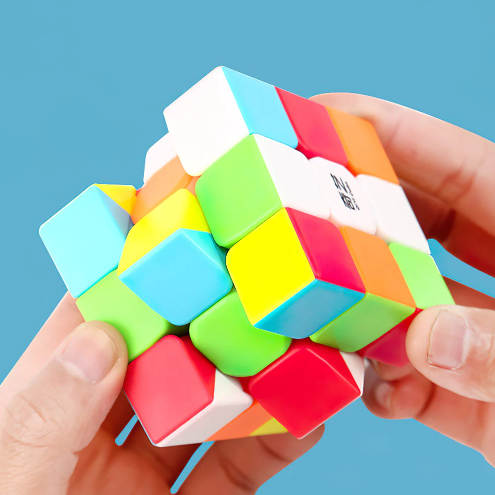 Rubik’s Cube 3x3 QiYi Warrior S Stickerless - Image 3